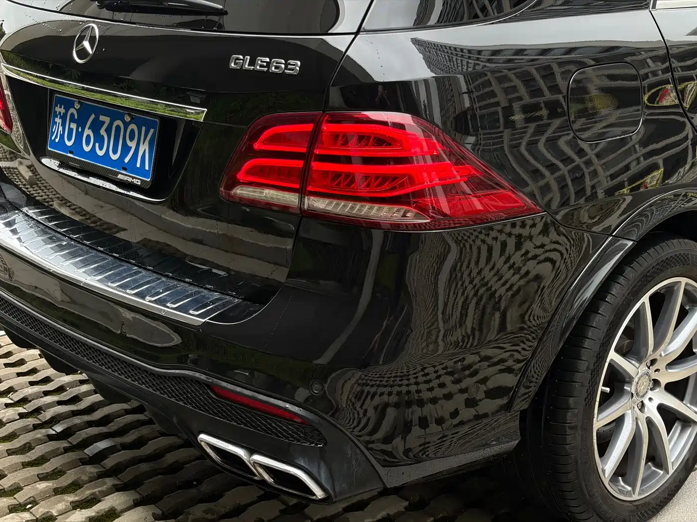 Mercedes-Benz GLE AMG 2016 2015 AMG GLE 63 4MATIC