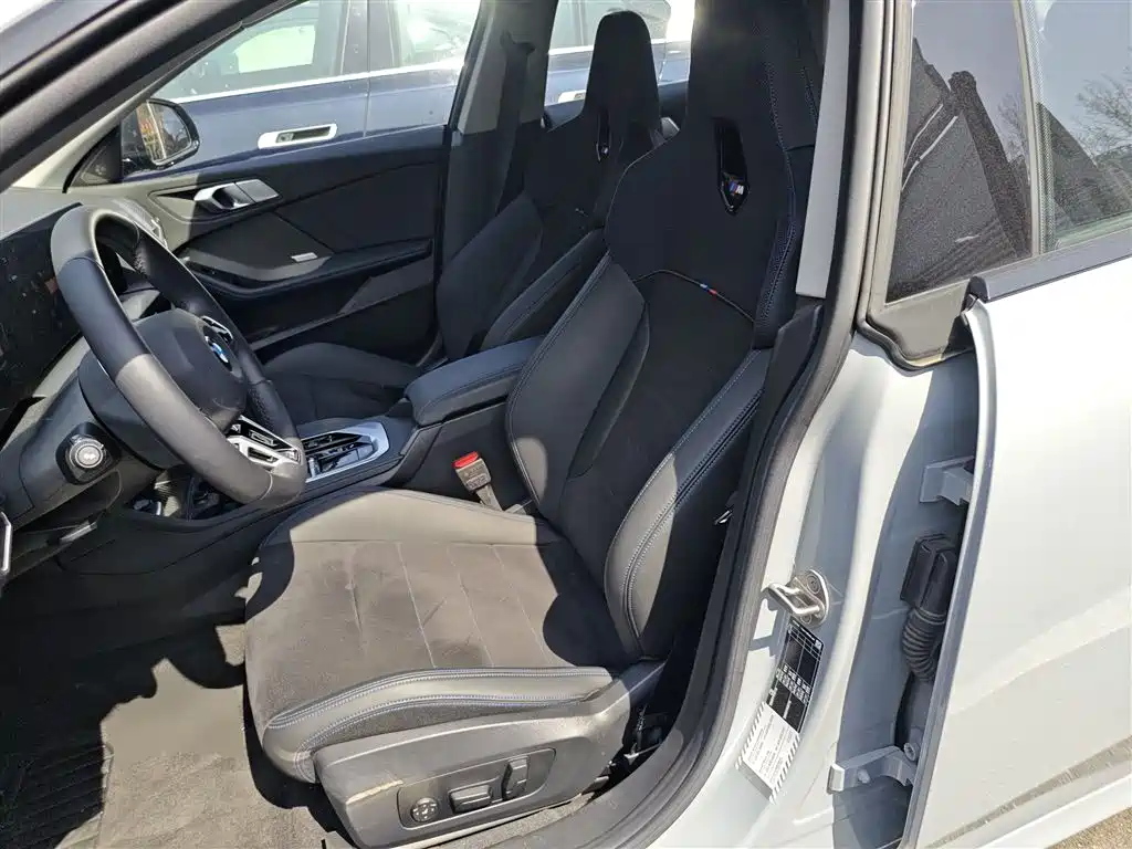 BMW 2 Series 2025 225L M Sport Moonlight Package фото 11
