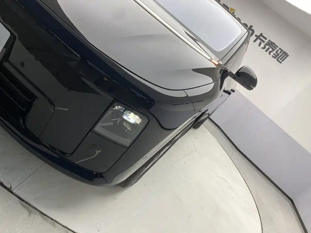 Li Auto Li i8 2026 2025 Standard Edition
