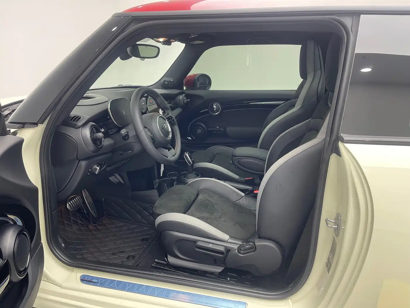 MINI JCW 2022 2023 2.0T JOHN COOPER WORKS Pat Moss Tribute Edition
