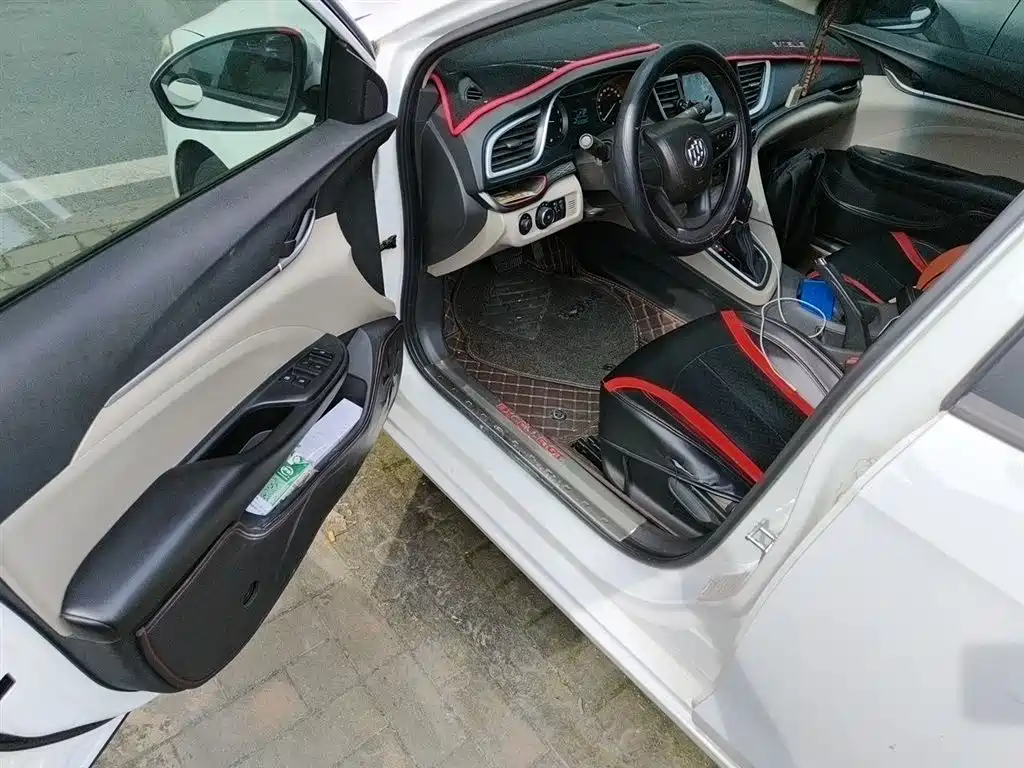 Buick Excelle 2015 15N Automatic Progressive фото 17