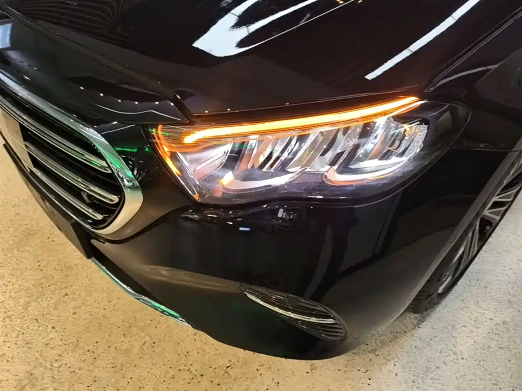 Mercedes-Benz E-Class New Energy 2024 E 350 e L Plug-in Hybrid Sedan фото 24