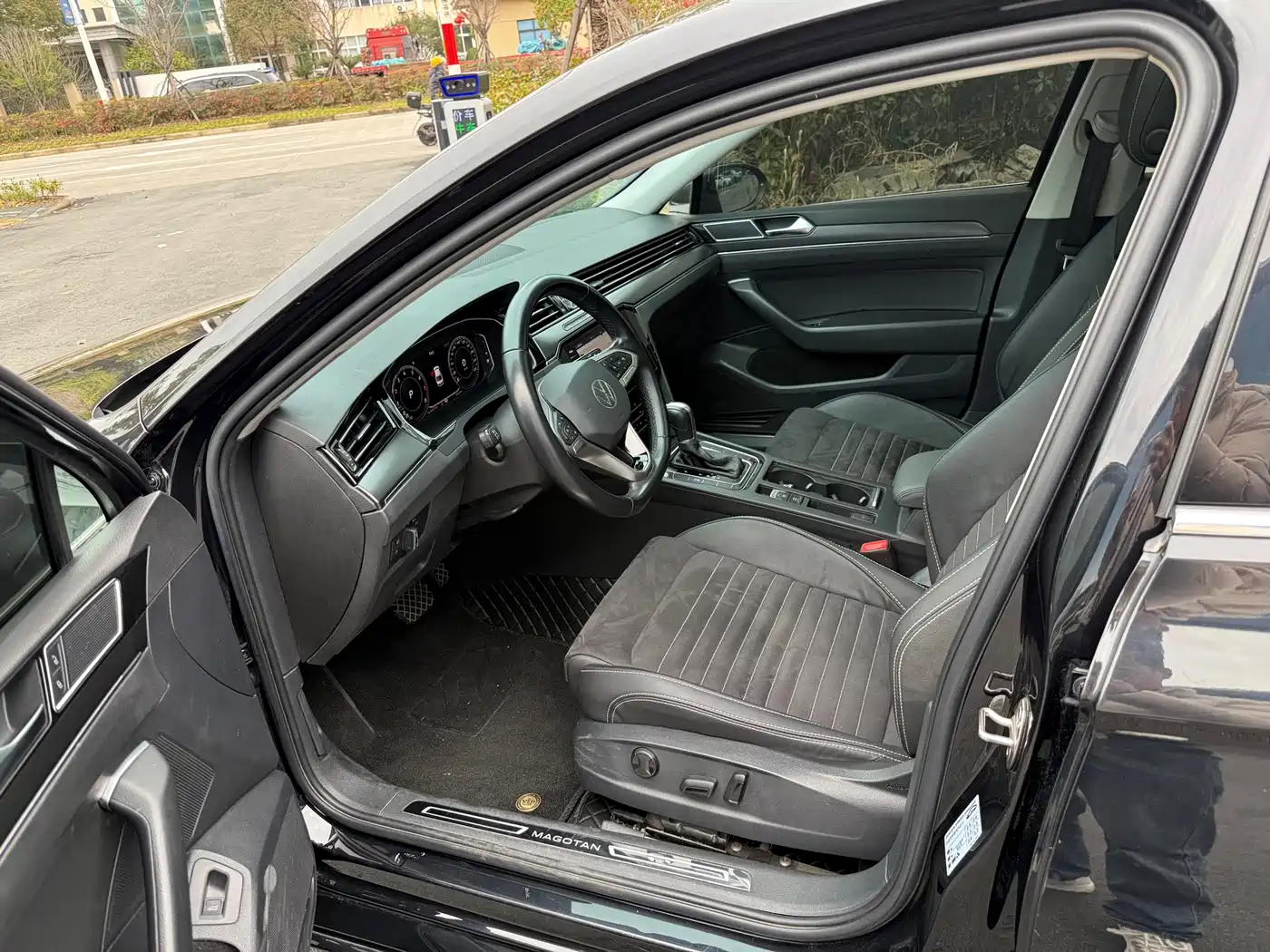 Volkswagen Magotan 2020 330TSI DSG Leading фото 4