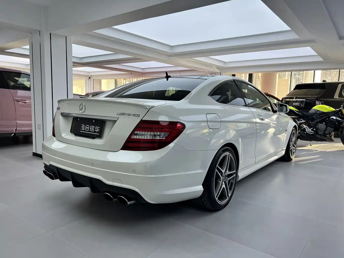 Mercedes-Benz C-Class AMG 2012 AMG C 63 Coupe Dynamic фото 30