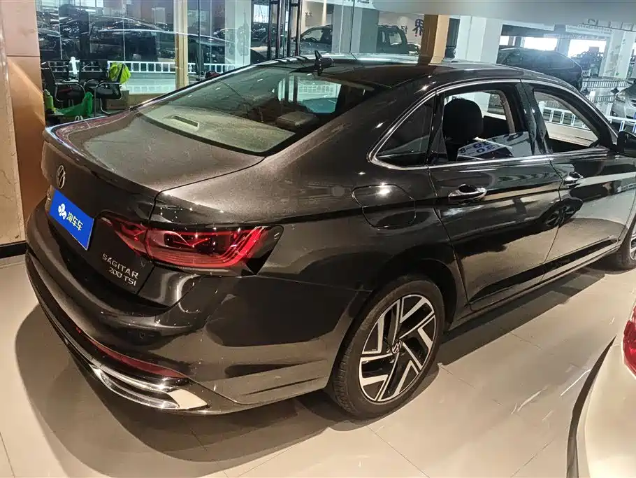 Volkswagen Sagitar 2023 Model Year 200TSI DSG Surpass Edition фото 3