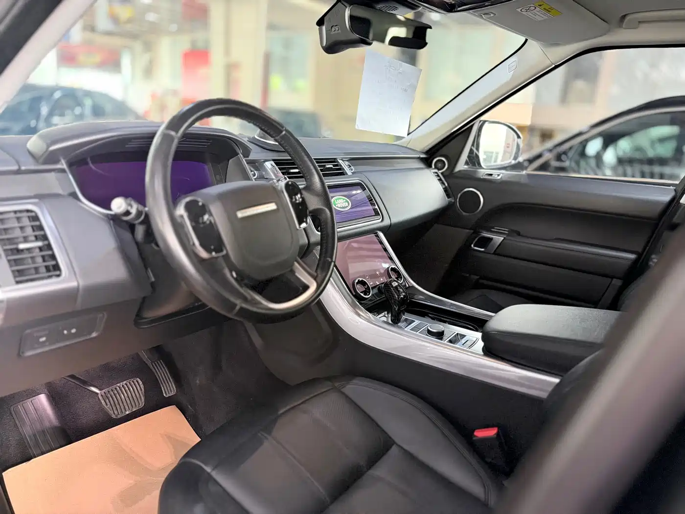 Land Rover Range Rover Sport 2019 3.0 SC V6 Special Edition фото 4