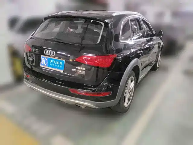 Audi Q5 2017 Plus 40 TFSI Technology — фото 2