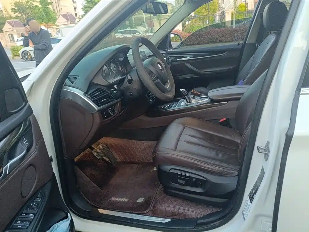 BMW X5 (Import) 2014 xDrive35i Leading фото 12