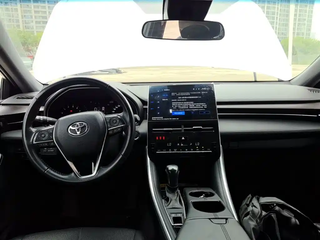 Toyota Avalon 2023 2.0L Luxury Edition фото 16