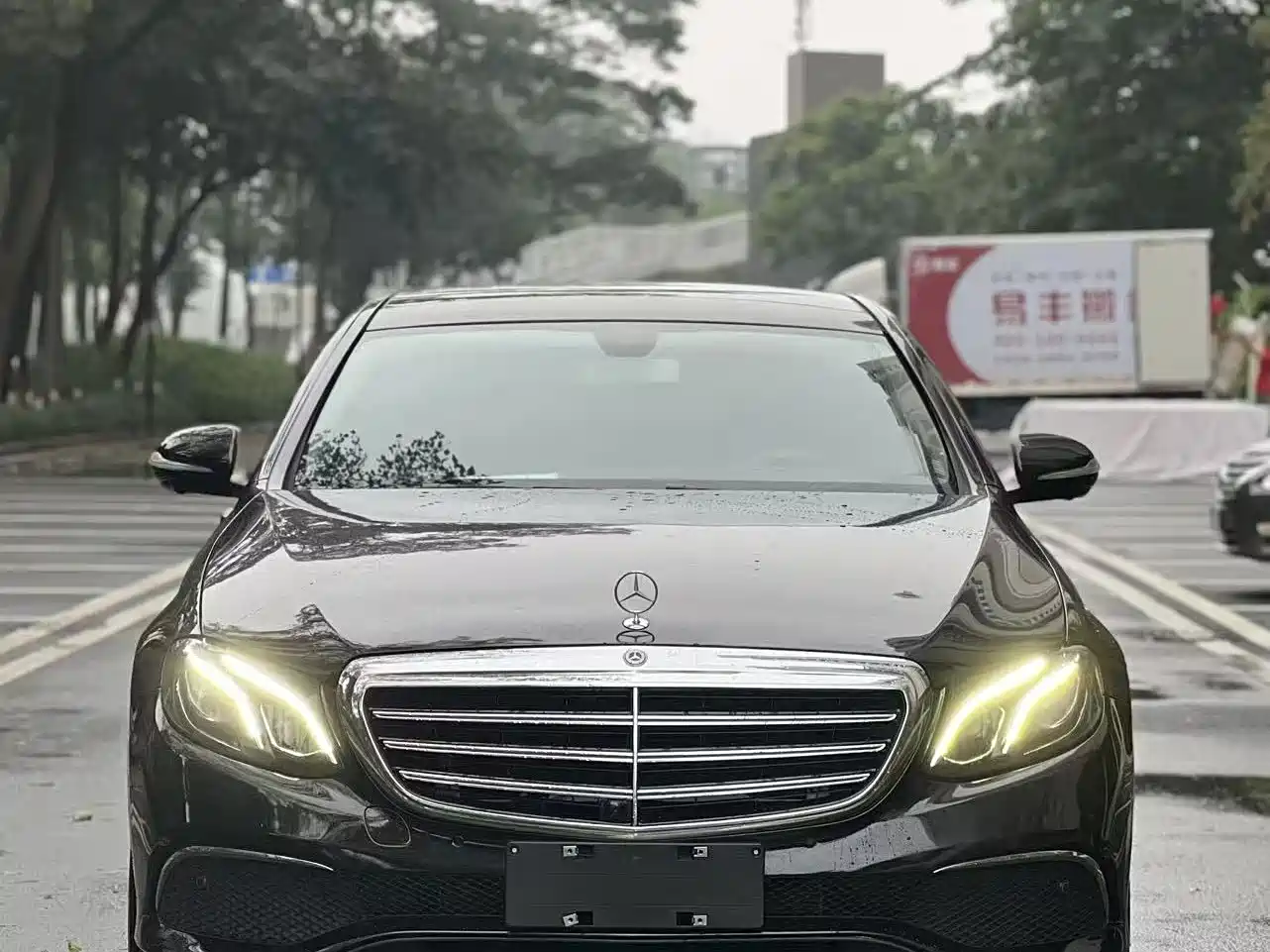 Mercedes-Benz E-Class 2020 E 300 L Fashion фото 2