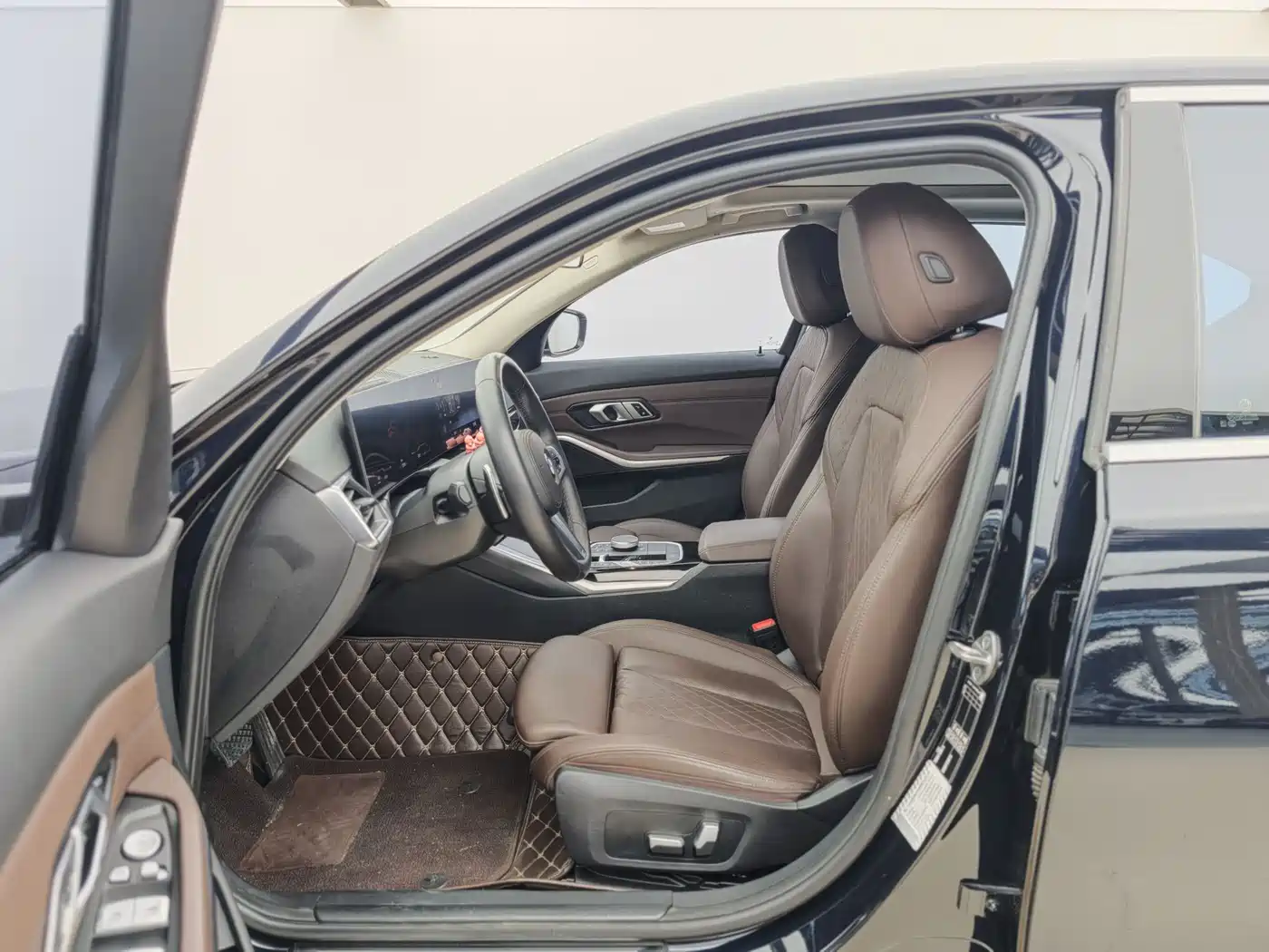 BMW 3 Series 2023 320Li M Sport Package фото 3