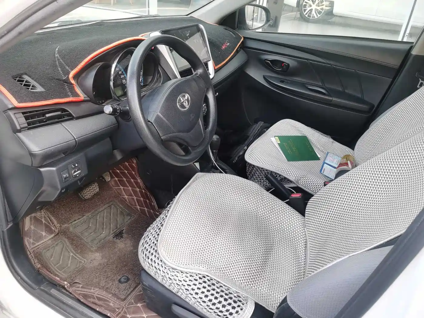 Toyota YARiS L Zhi Xuan 2016 Facelift 1.5E CVT Charming Edition фото 8