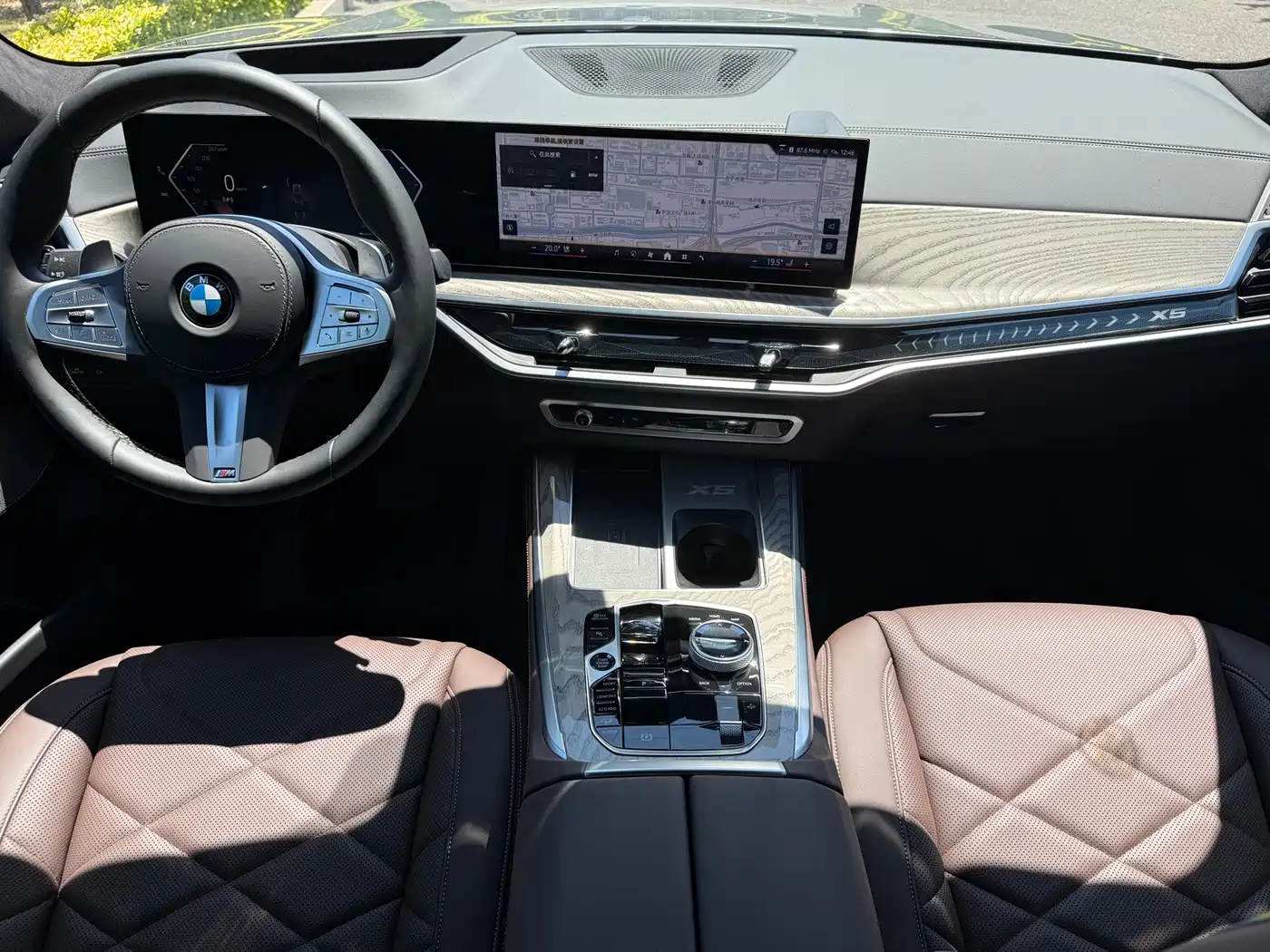 BMW X5 2025 Model xDrive 40Li Exclusive M Sport Blackout Package фото 9