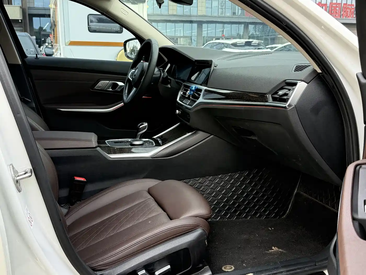 BMW 3 Series 2022 325Li M Sport Package фото 8