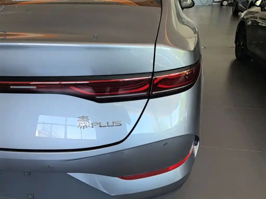 BYD Qin PLUS 2026 DM-i Smart Edition 128KM Progressive фото 8