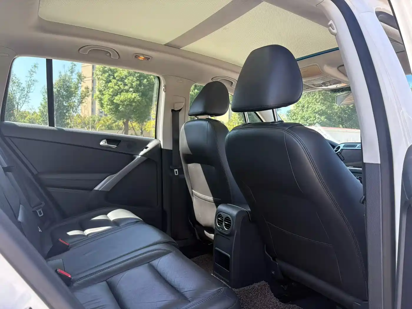 Volkswagen Tiguan 2012 1.8TSI Automatic 2WD Brilliance Edition фото 10