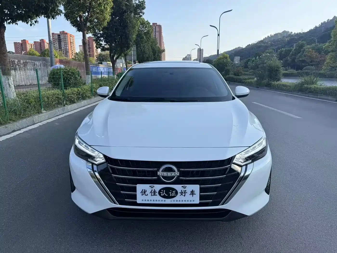 Nissan SYLPHY, миниатюра 2