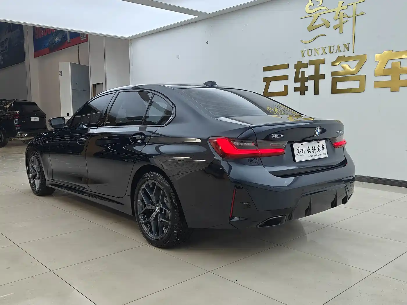 BMW 3 Series 2025 330Li M Sport Night Edition фото 22