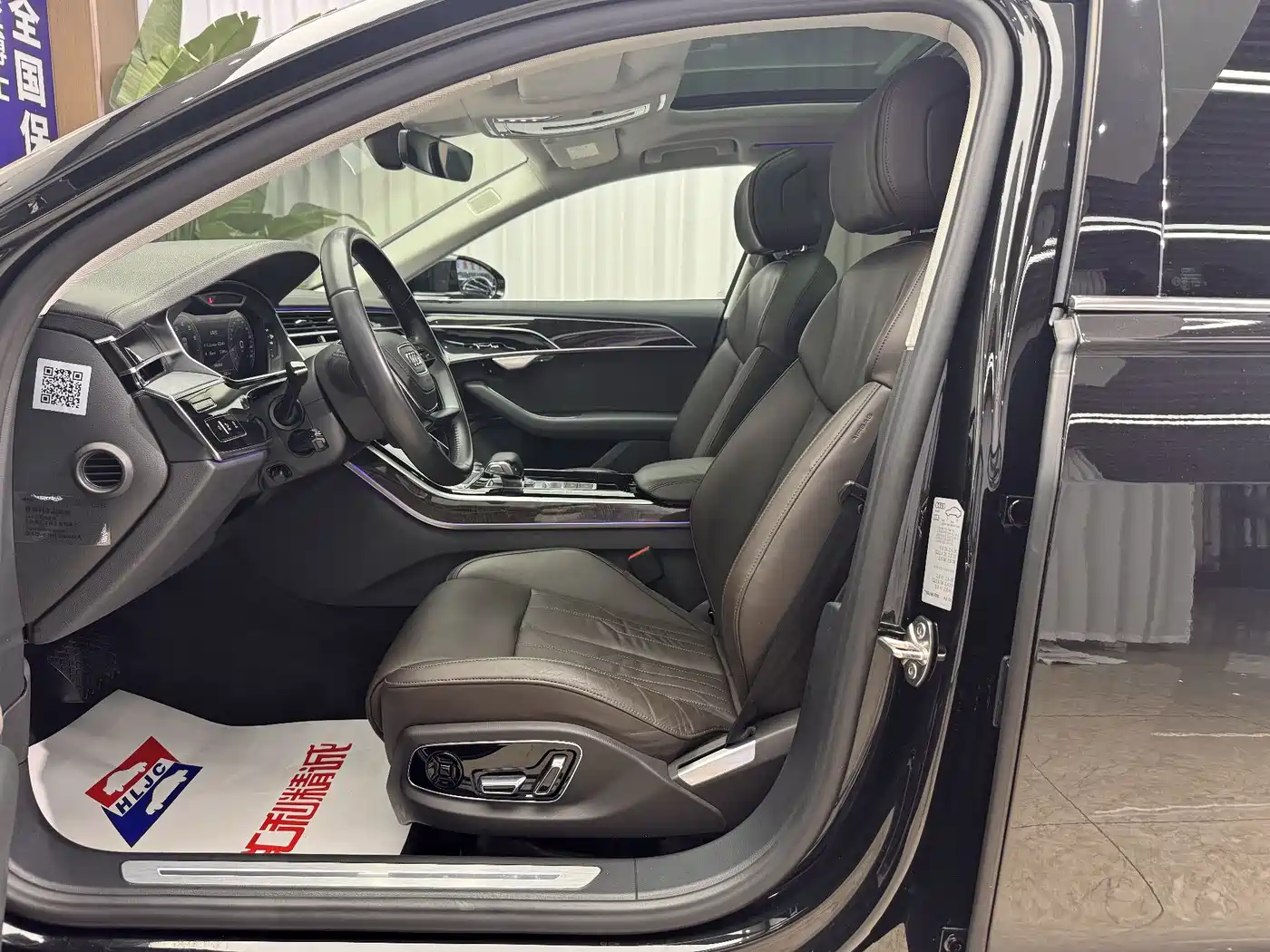 Audi A8 2018 A8L 55 TFSI quattro Launch Premium фото 7