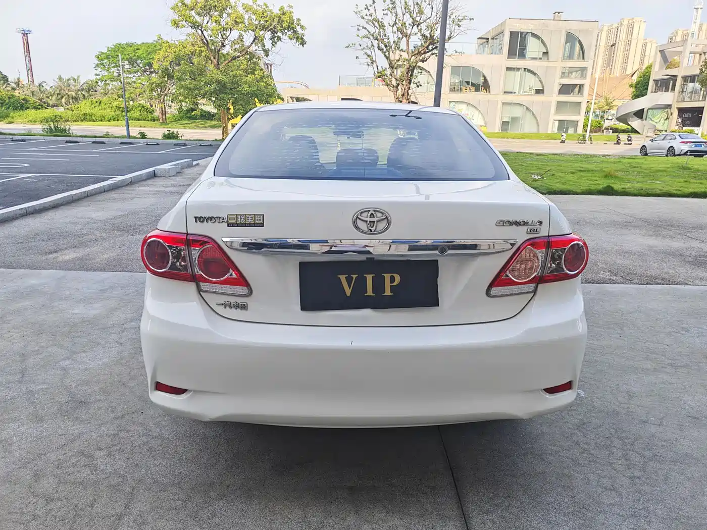 Toyota Corolla 2013 Special Edition 1.6L Automatic Cool GL фото 15