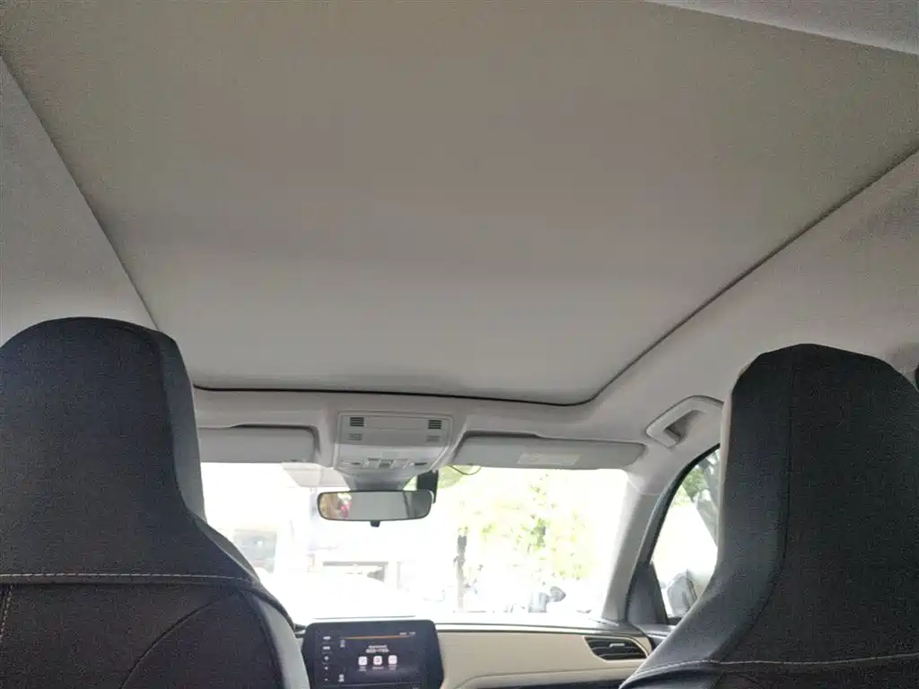 Volkswagen Tharu 2025 Model Rising Star 300TSI Aspiration Edition фото 25