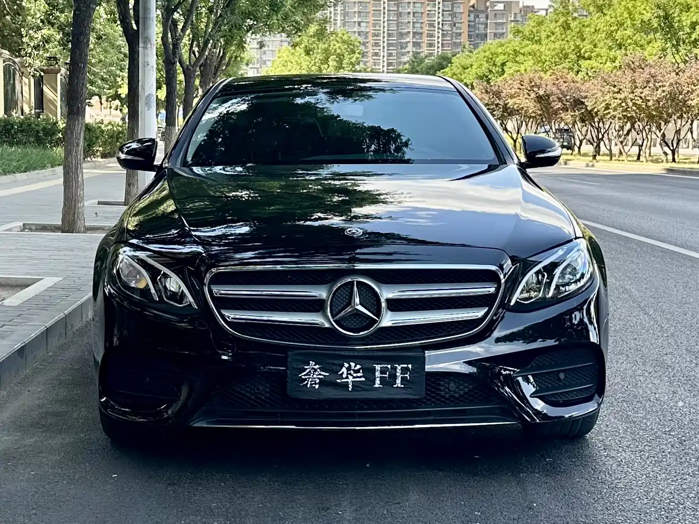 Mercedes-Benz E-Class 2020 Model E 260 L Sport фото 2