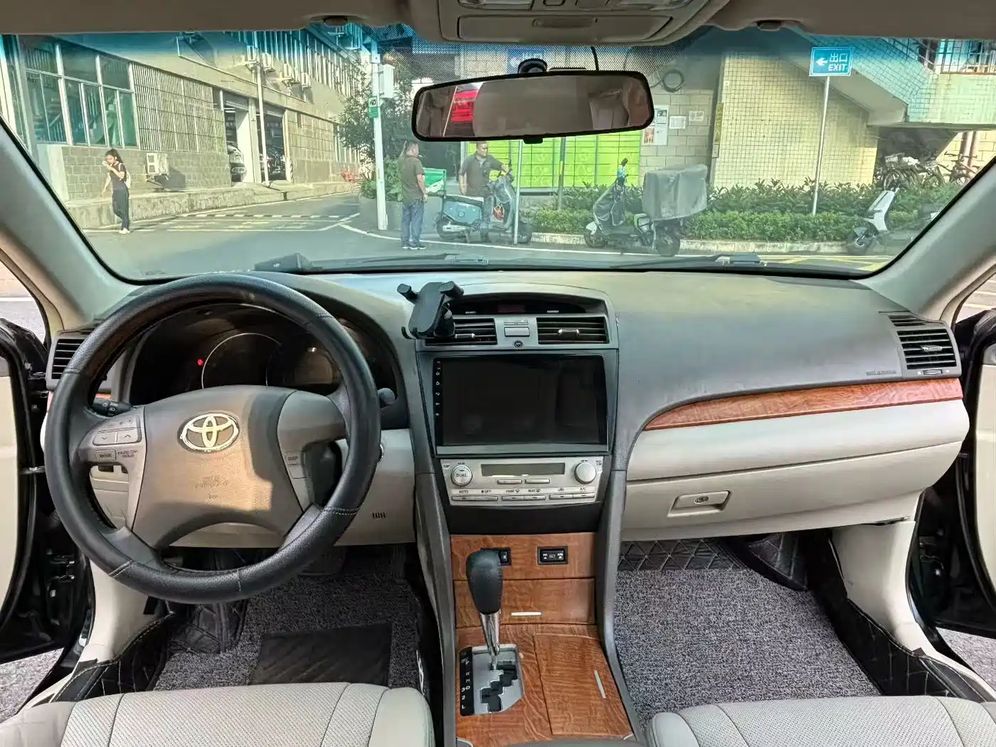 Toyota Camry 2011 200G Classic Anniversary Edition фото 6