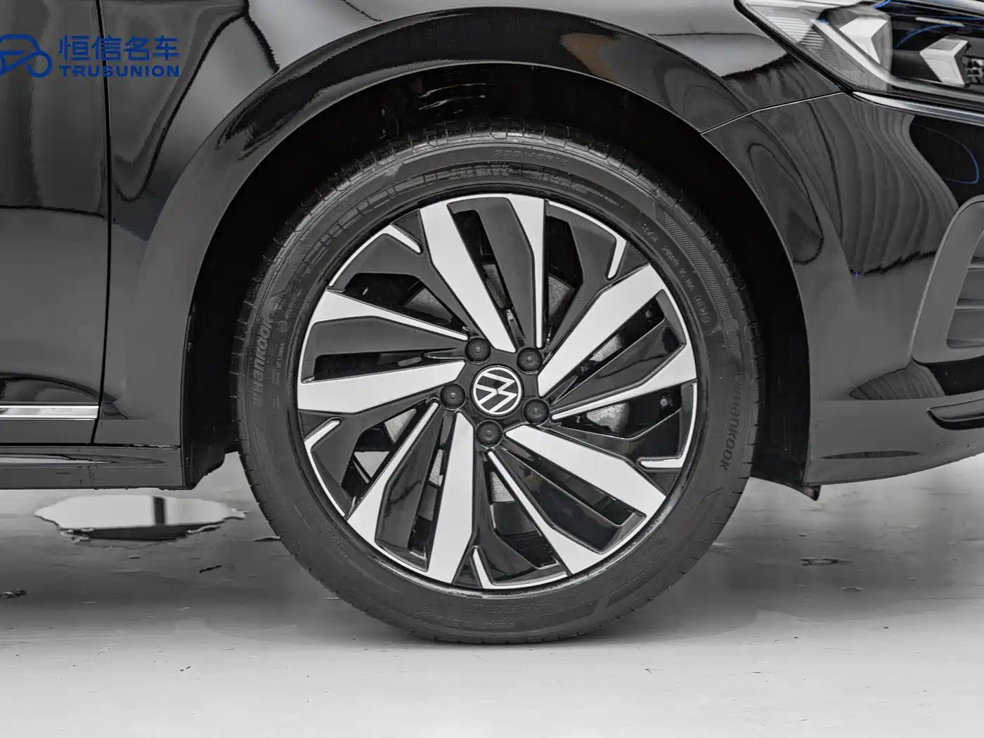 Volkswagen Passat 2026 Outstanding Edition 330TSI Starlight Elite Version фото 22