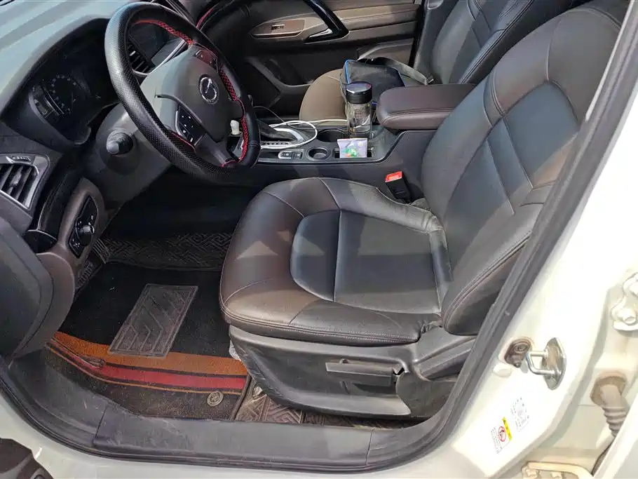 GAC Trumpchi Trumpchi GS4 2016 235T G-DCT Elite Edition фото 9