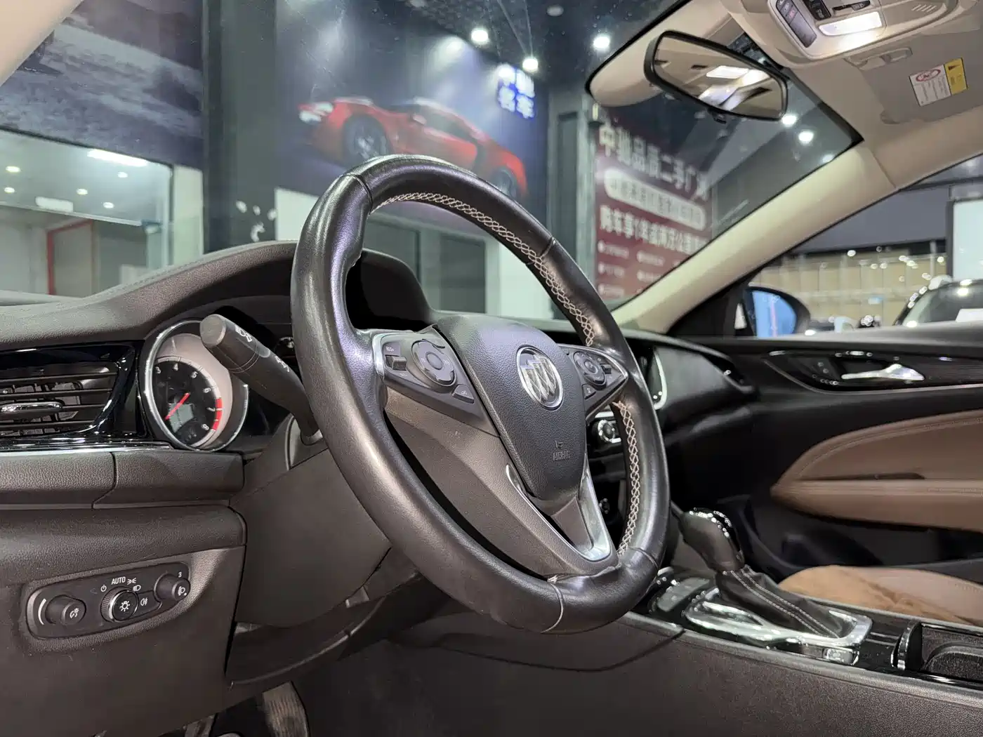 Buick Regal 2017 20T Elite Type фото 12
