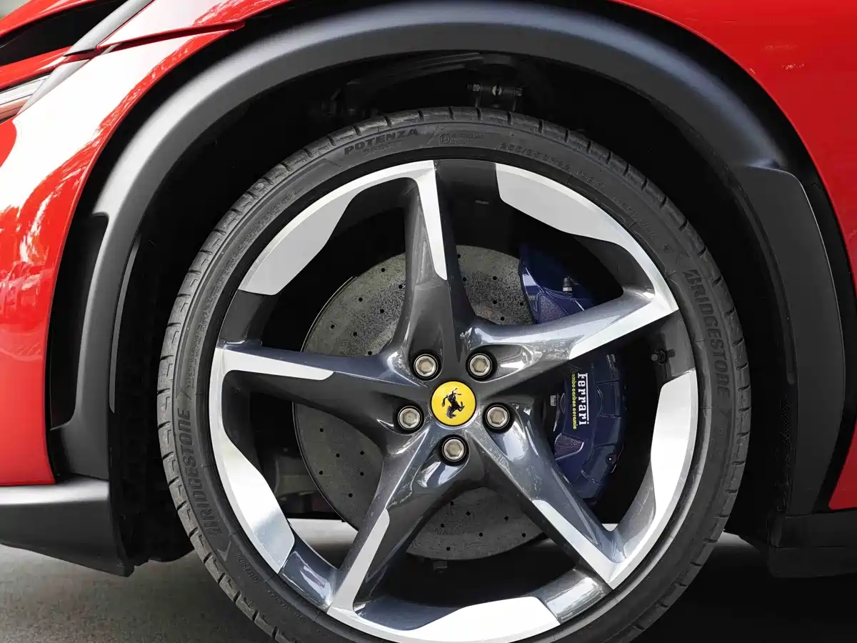 Ferrari Purosangue 2025 2023 6.5L V12