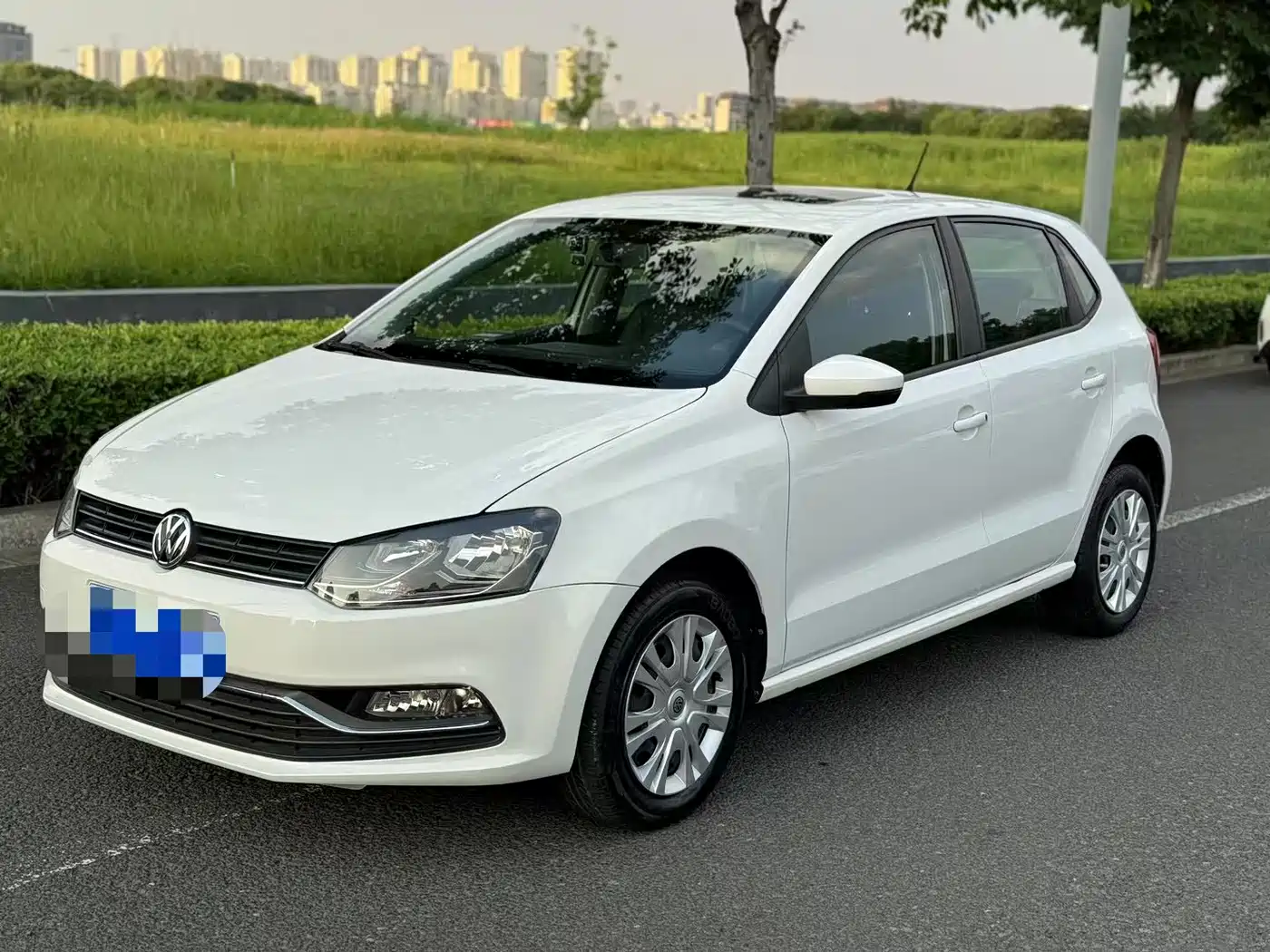 Volkswagen Polo 2016 1.6L Automatic Comfort