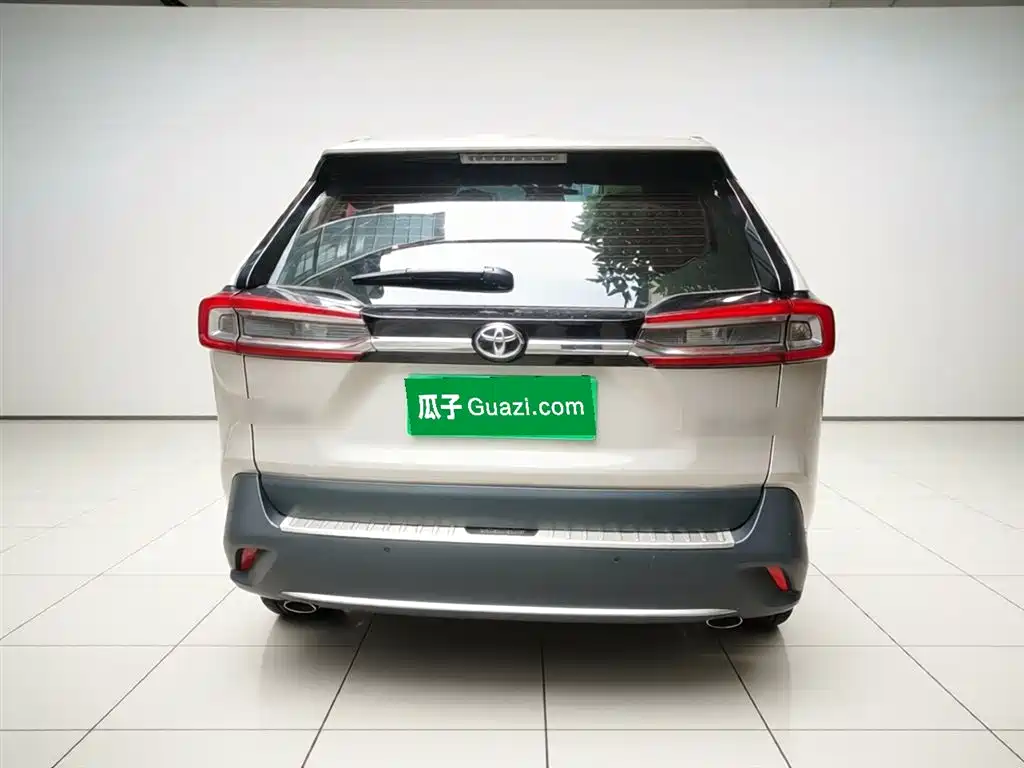 Toyota Wildlander 2023 2.0L CVT FWD Urban фото 3