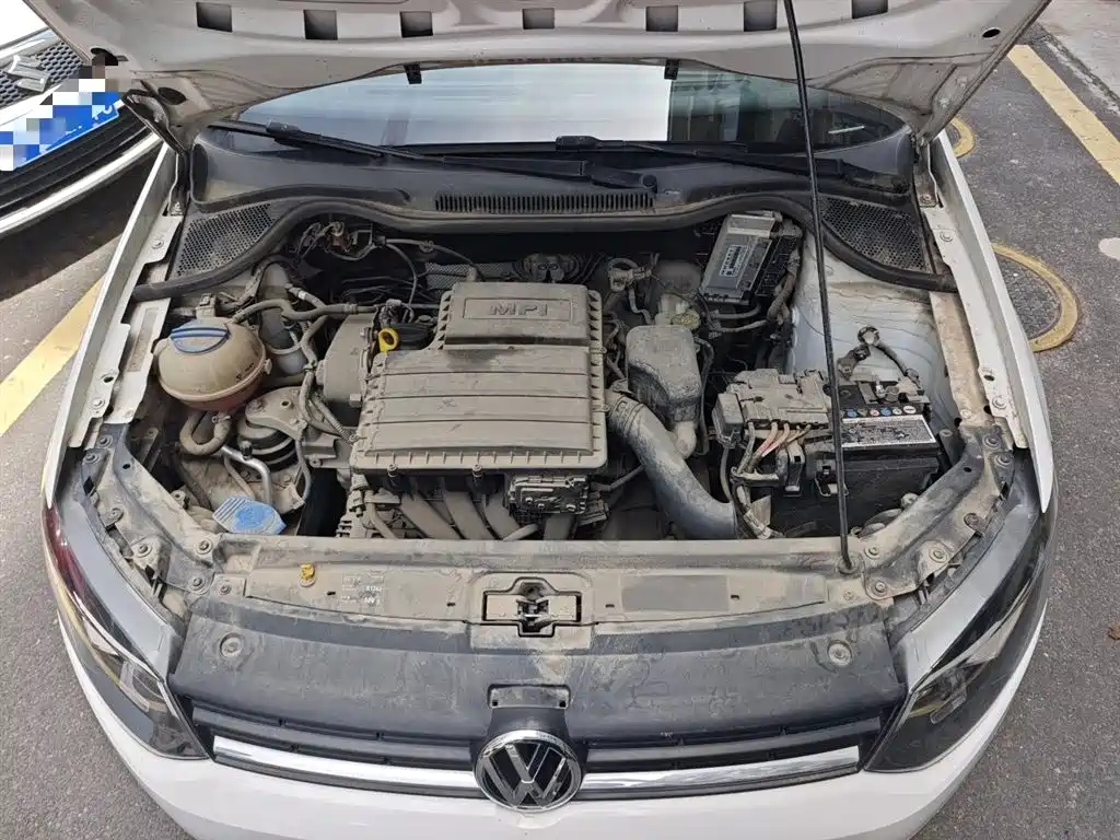 Volkswagen Polo 2018 1.5L Manual Safe Drive фото 16