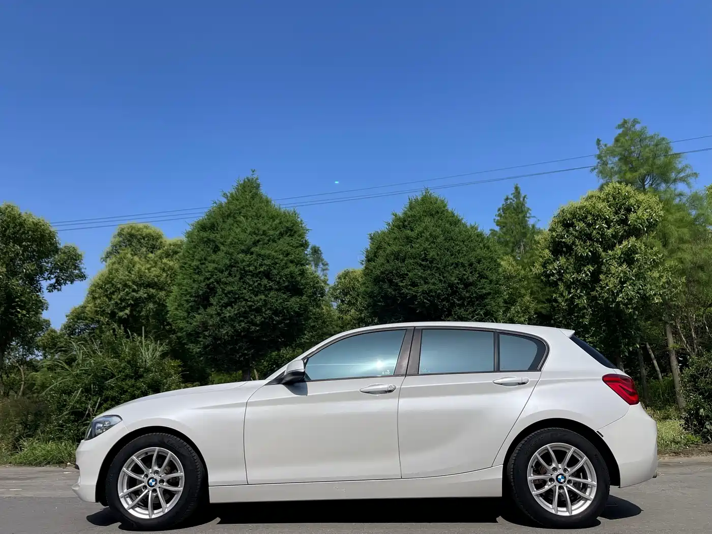 BMW 1 Series (Import) 2018 118i Leading фото 4