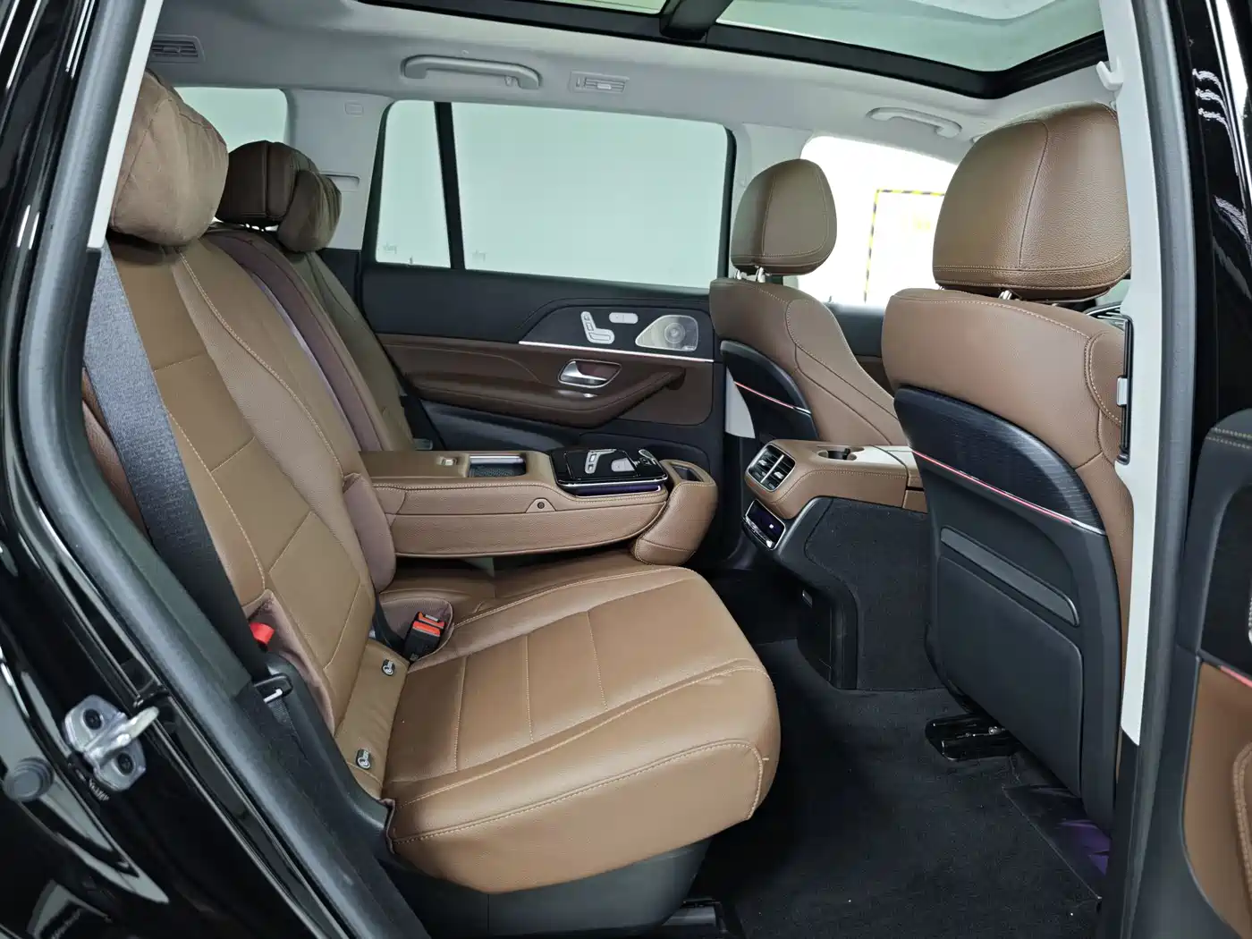 Mercedes-Benz GLS 2024 GLS 450 4MATIC Fashion Edition фото 12