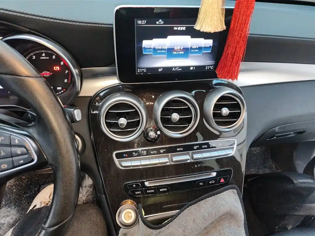 Mercedes-Benz GLC 2019 Facelift GLC 260 L 4MATIC Luxury фото 9