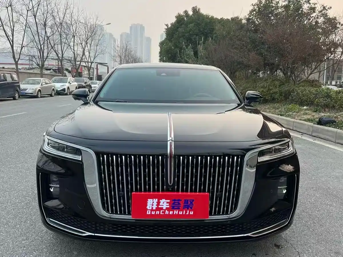 Hongqi H9 2022 2.0T Smart Connect Flag Enjoy Edition фото 2