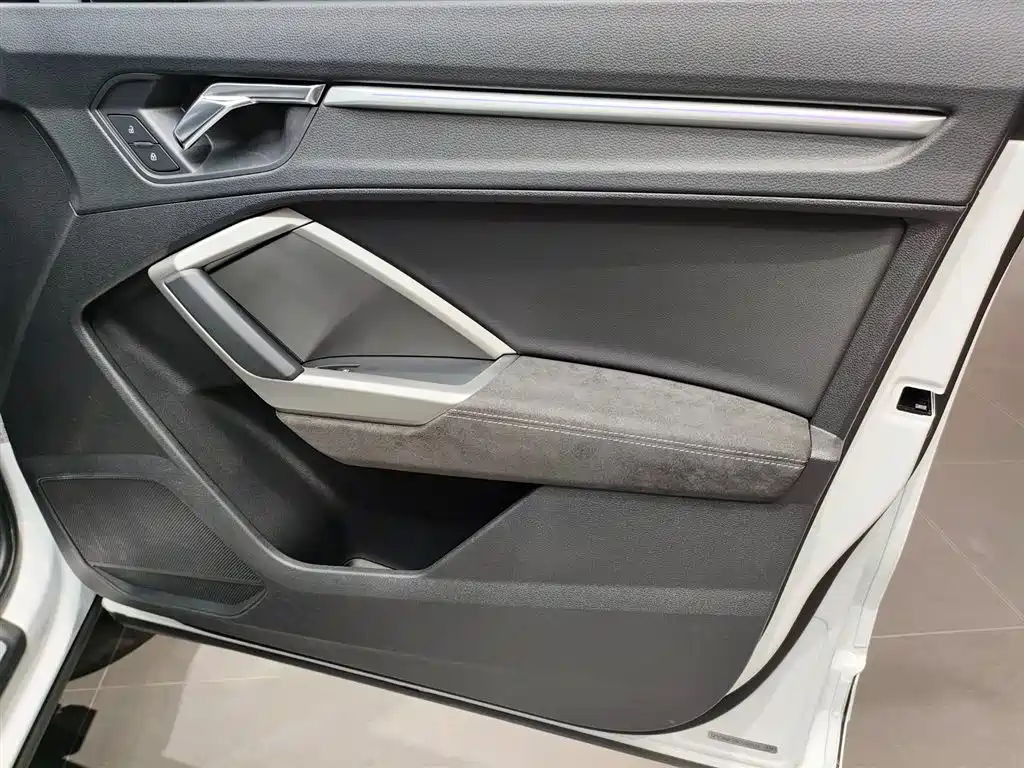 Audi Q3 2019 40 TFSI Fashion Dynamic фото 22