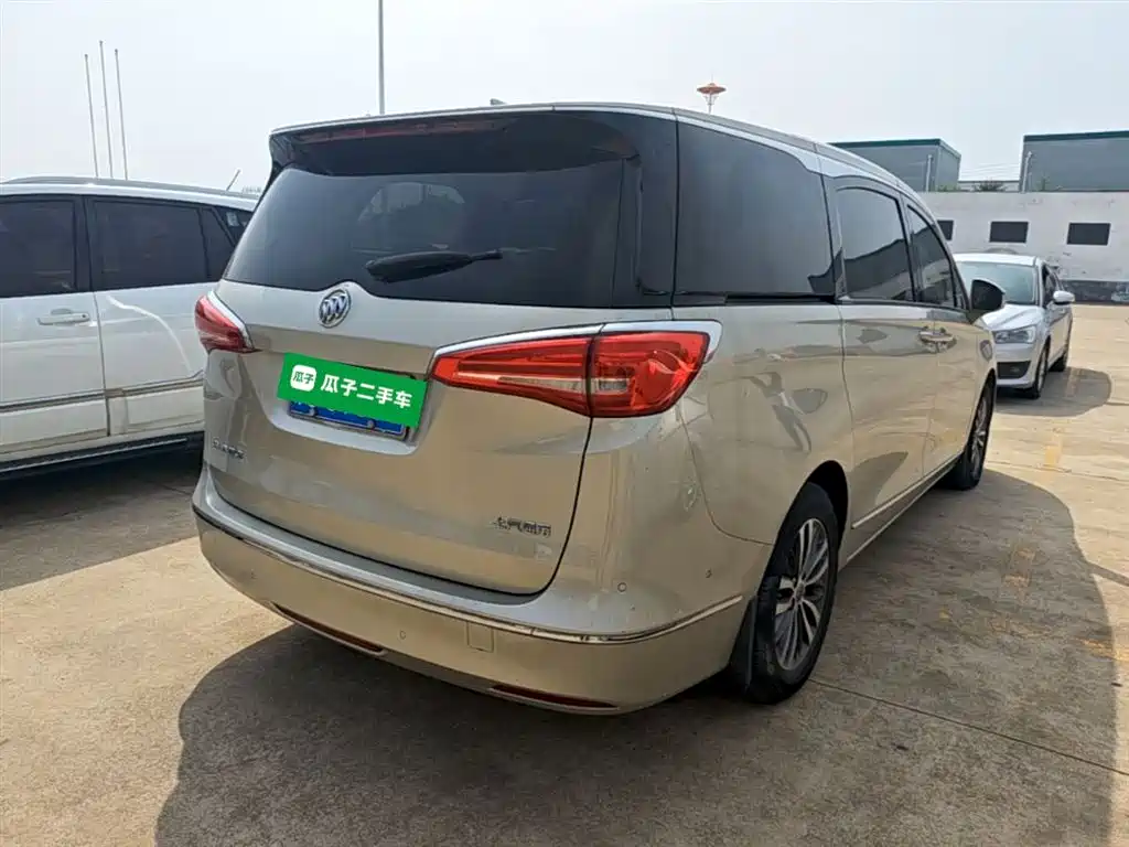 Buick GL8 2017 ES 28T Flagship China V фото 5