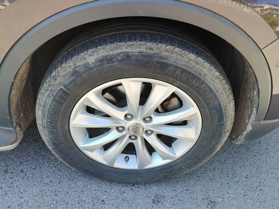 Фото 6 - Buick Envision Plus