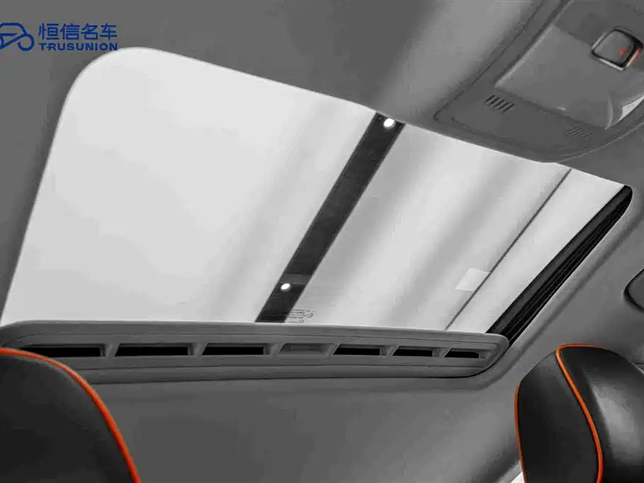 Фото 20 - Audi A4L