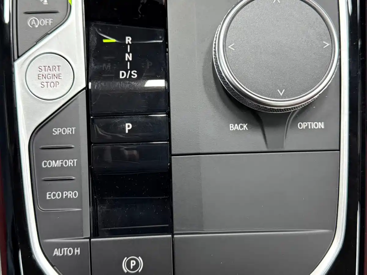 BMW 3 Series 2023 320Li M Sport Package фото 12