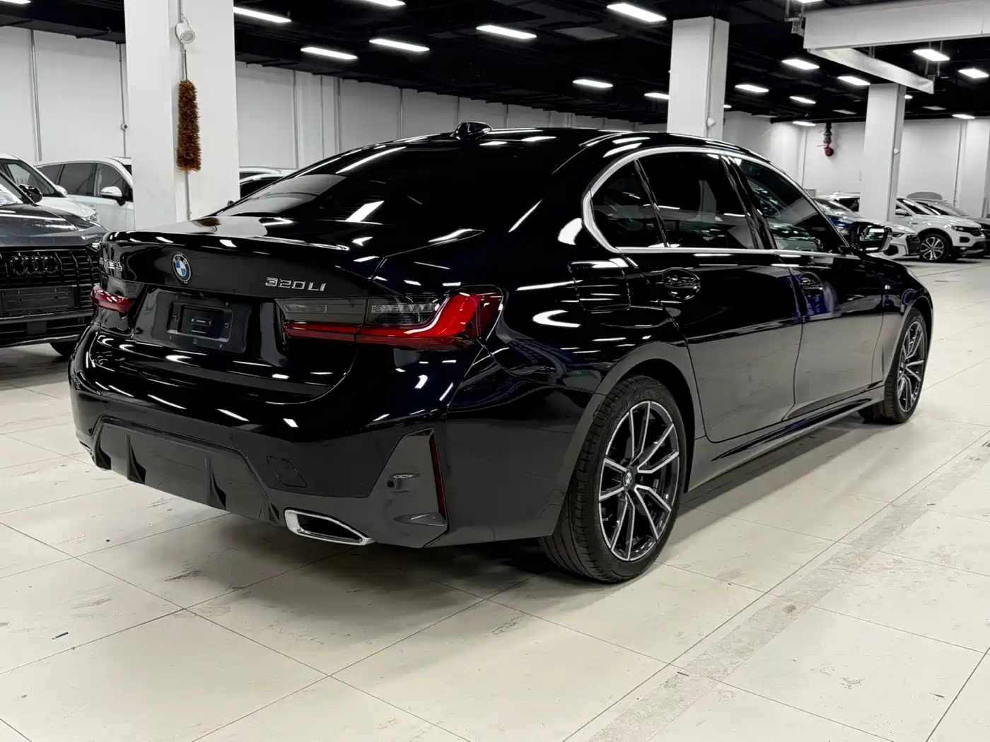 BMW 3 Series 2023 320Li M Sport Package фото 5