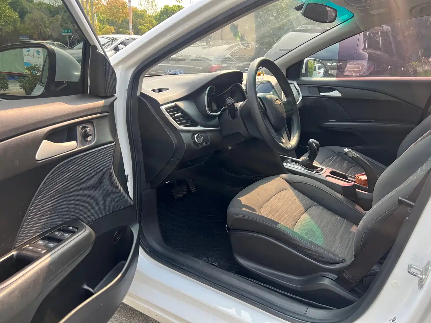 Chevrolet Cavalier 2016 Model 1.5L Automatic Delight Edition фото 8