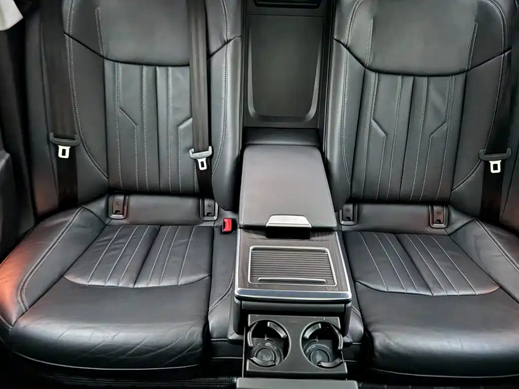 Audi A6L 2023 40 TFSI Luxury Elegance фото 7