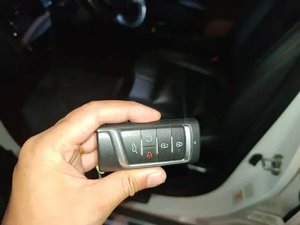 GAC Trumpchi Trumpchi GS8 2017 320T 2WD Luxury Smart Connect (7-seater) фото 9