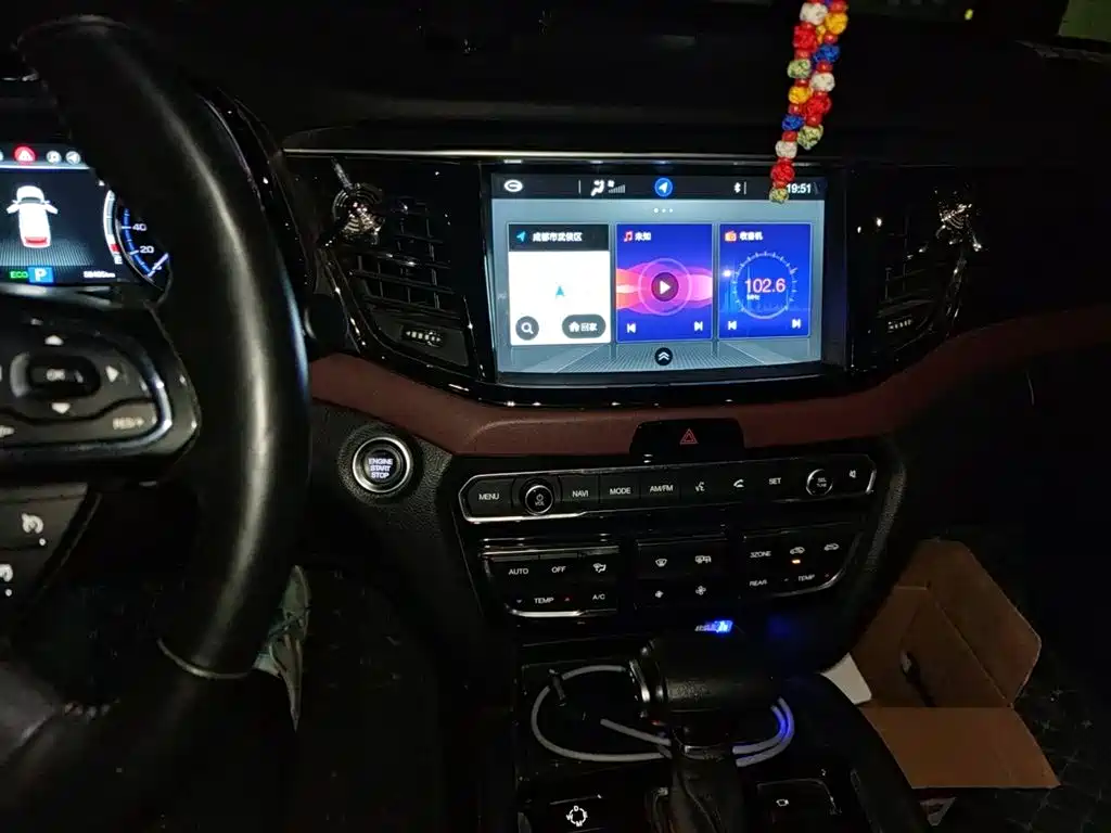 GAC Trumpchi Trumpchi GS8 2017 320T 2WD Luxury Smart Connect (7-seater) фото 14