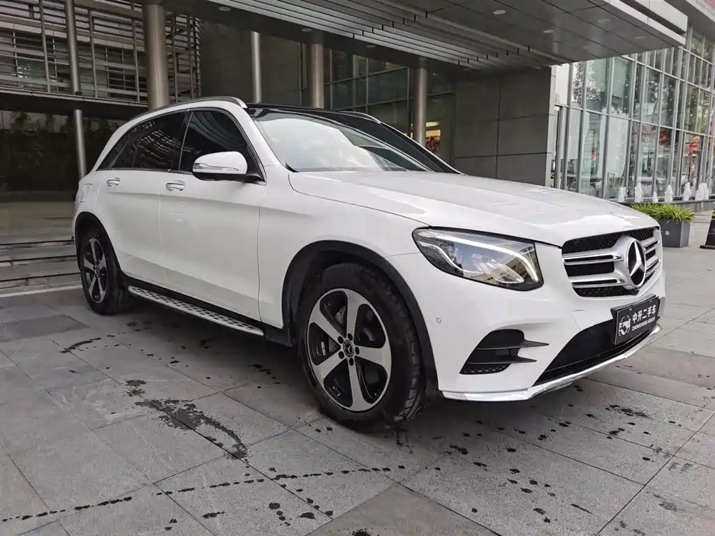 Mercedes-Benz GLC 2019 GLC 260 L 4MATIC Luxury фото 3
