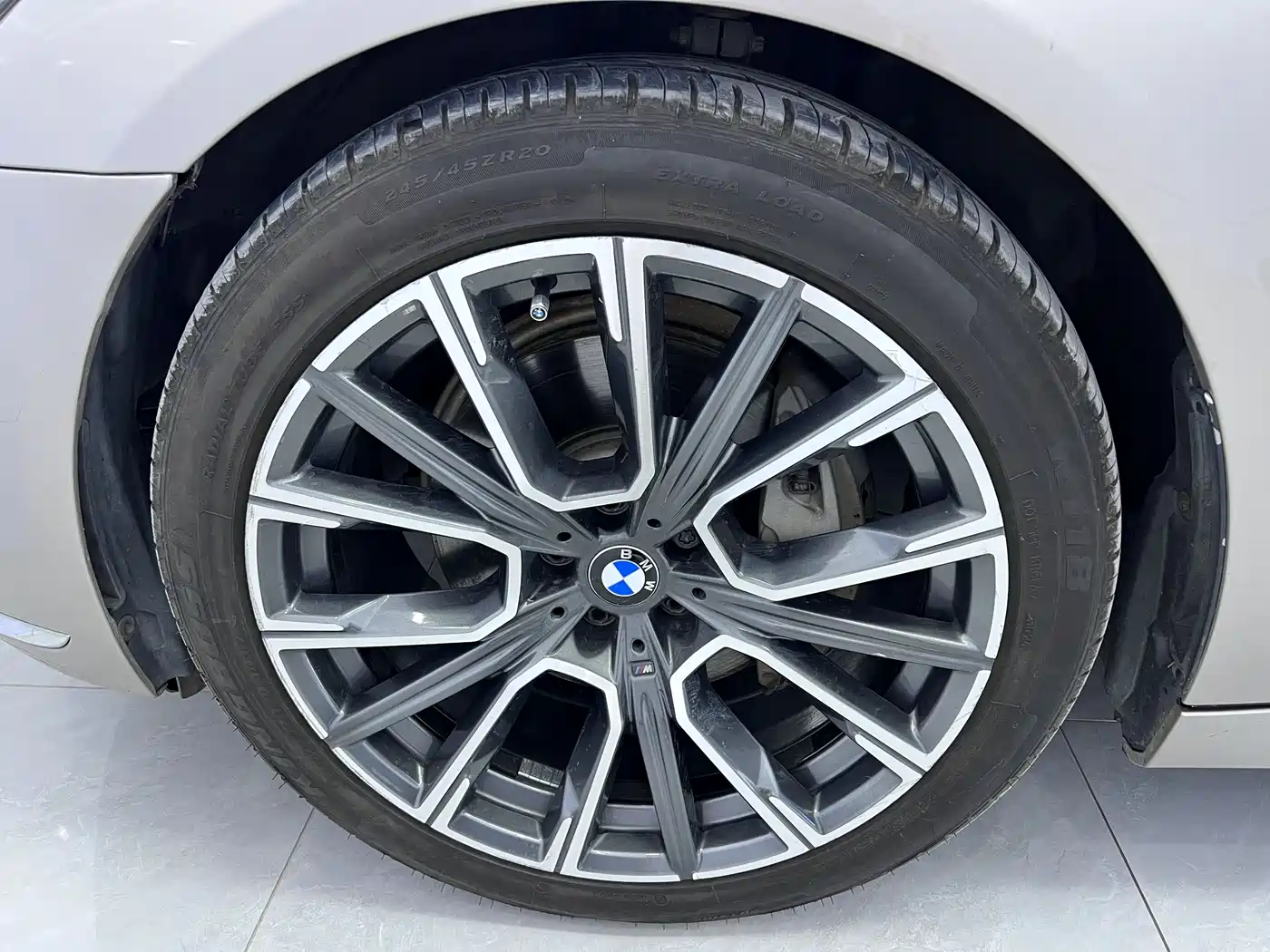 BMW 7 Series 2016 740Li Leading Edition фото 18